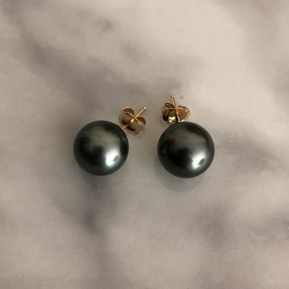 14KT Gold Tahitian Pearl Earrings - Picture 1 of 3